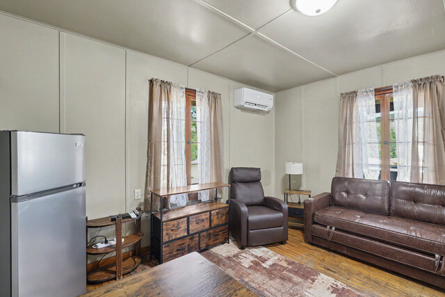 Image 10 for Medium Cabin #8