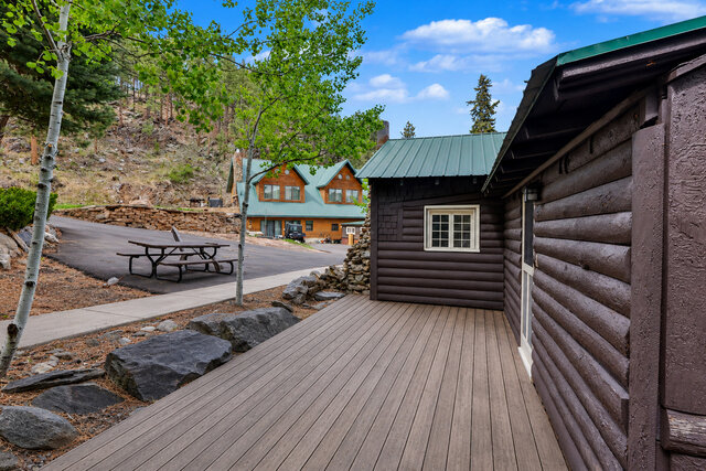 Image 4 for Large Cabin #5