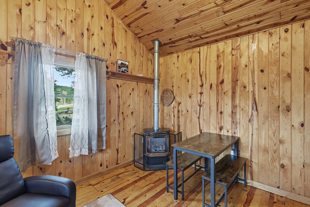 Image 9 for Medium Cabin #4