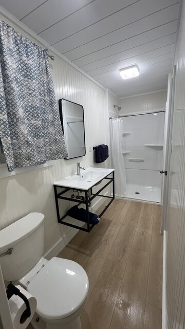 Image 4 for Cabin #7