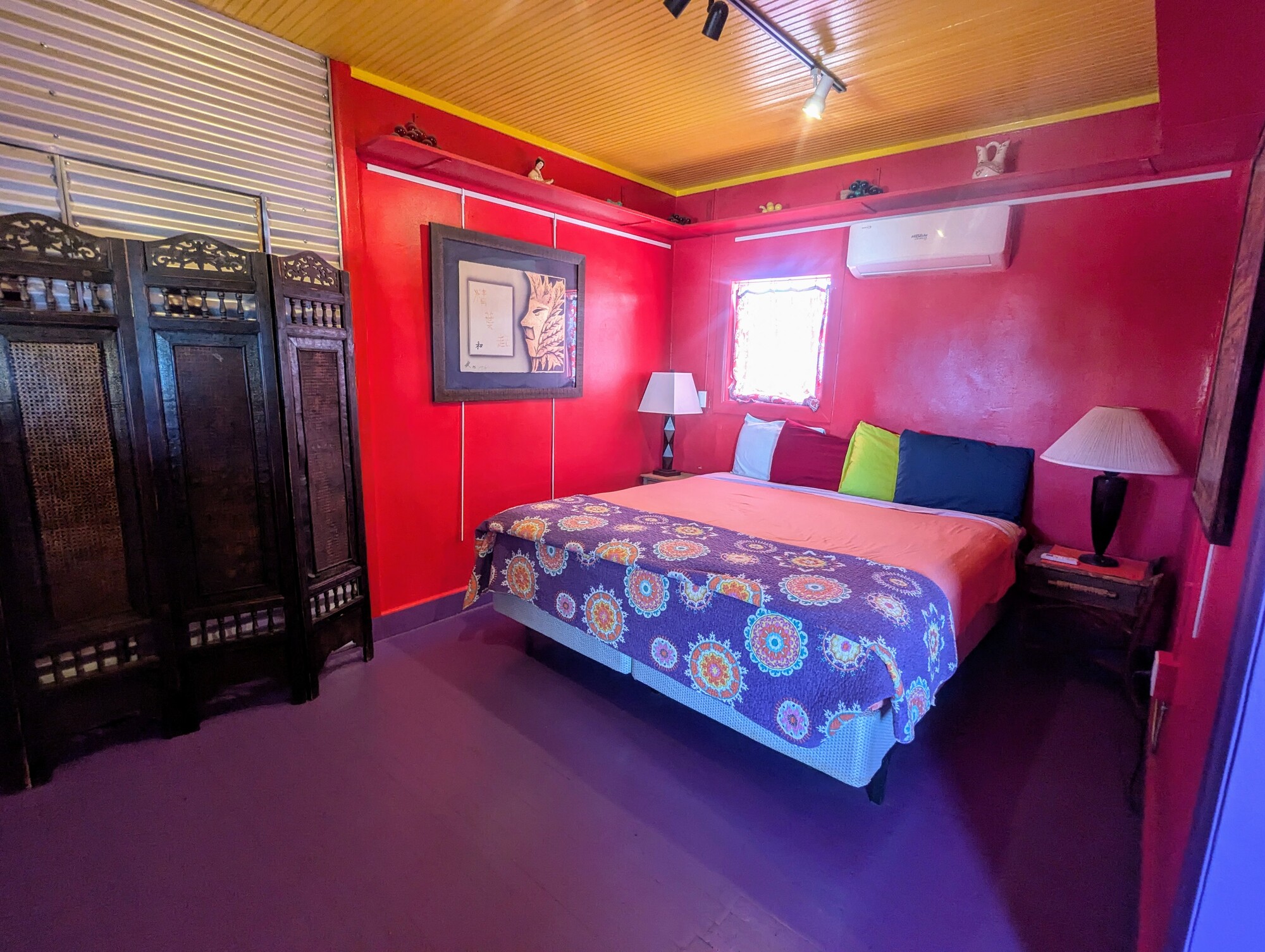 The Long Room Picture 9