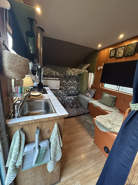 Image 17 for Big John The Cosy Horsebox