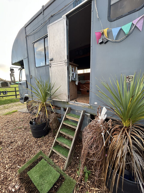 Image 5 for Big John The Cosy Horsebox