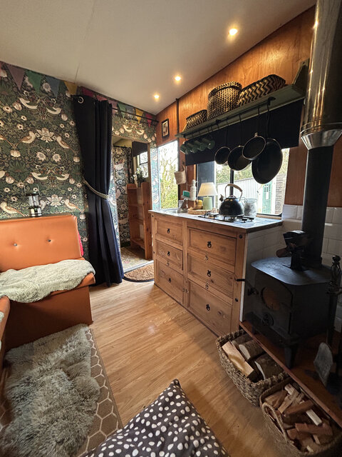 Image 3 for Big John The Cosy Horsebox