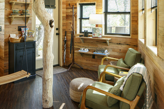 Image 5 for Warbler Treehouse