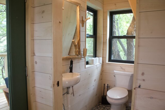 Image 14 for Tajar Treehouse