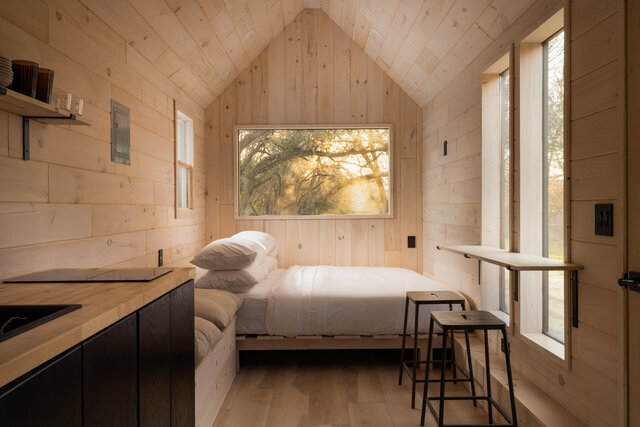 Image 10 for Acorn Cabin