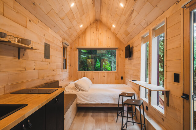 Image 7 for Acorn Cabin