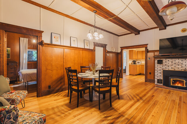 Image 9 for Willow Cabin