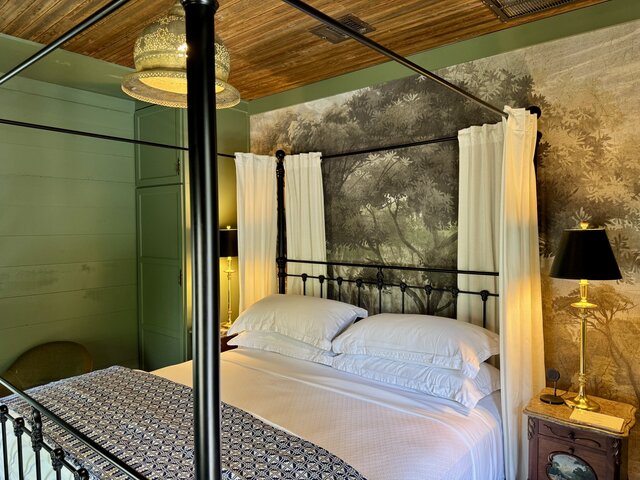 Image 1 for 200C Lodge Junior Suite