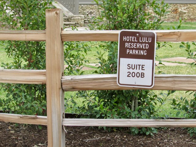 Image 10 for 200B Lodge Luxury Suite