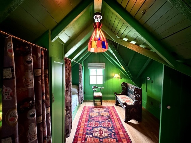 Image 7 for 200D Lodge Two-Story Suite