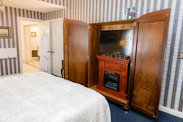 admiral_tv_fire_place