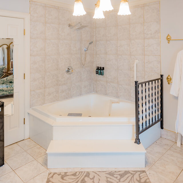 Image 7 for THE VICTORIAN SUITE