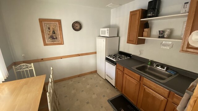 Image 3 for Suite