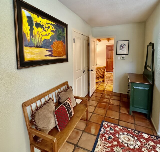 Image 5 for 2 Bedroom Bungalow w/ Patio Courtyard & Kitchen