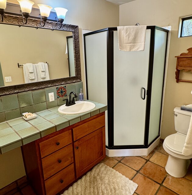Image 3 for Double Queen Room