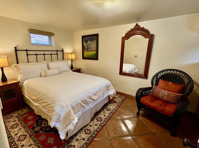Image 4 for Queen Bungalow w/ Patio Courtyard & Kitchenette