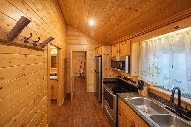 Image 6 for Cabin #11 Cozy One‑Bedroom Cabin with Full Kitchen