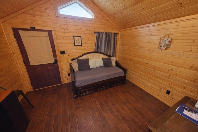 Image 3 for Cabin #12 Comfy One‑Bedroom Cabin with Kitche