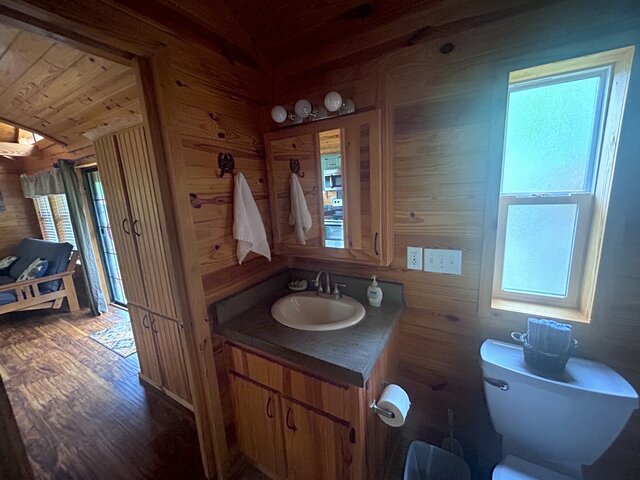 Image 12 for Log Cabin (LC)