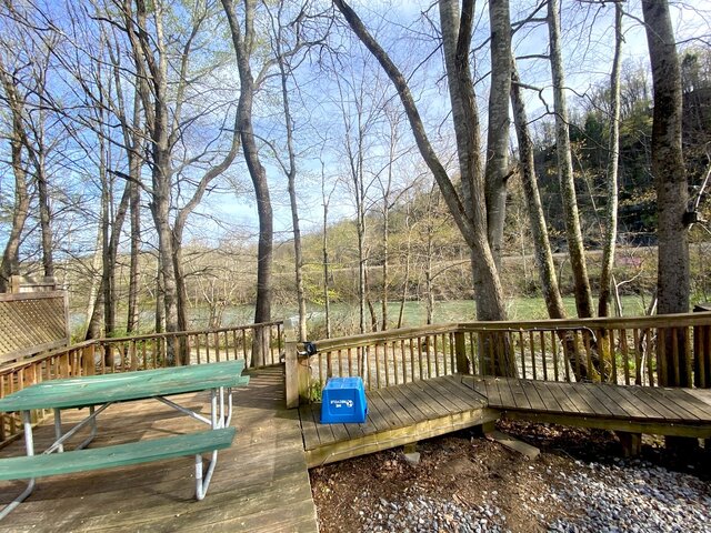 Image 3 for RV site 21 - Back In - 50ftx25ft - 30amp