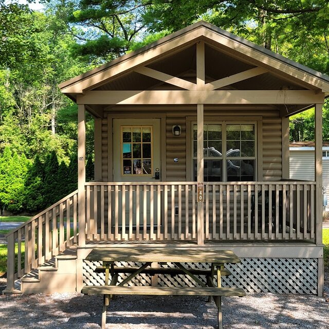 Image 8 for 40 Deluxe cabin