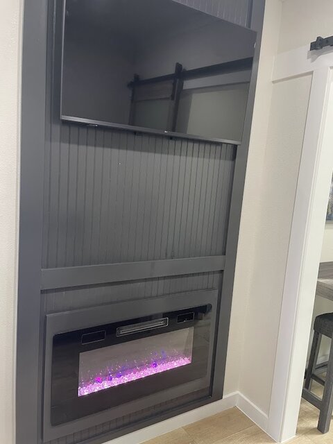 Image 12 for 65-A Container Tiny Home With Hot Tub