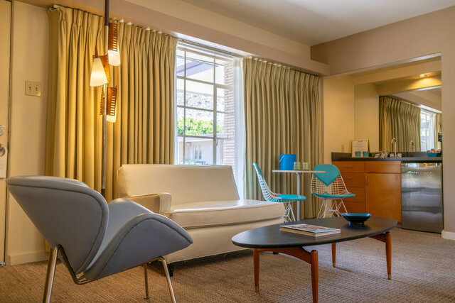 Image 2 for Town King