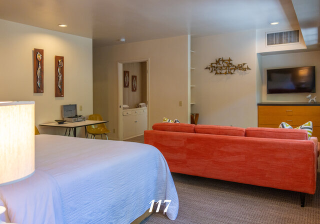 Image 8 for Hideaway Suite