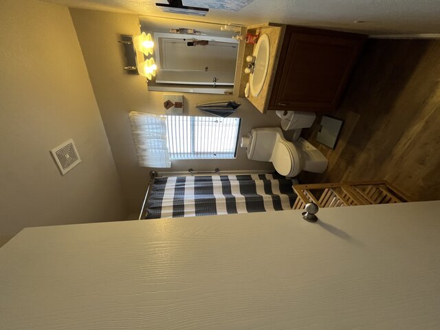 Image 14 for R-A3 Waterfront 2 Bed Rental