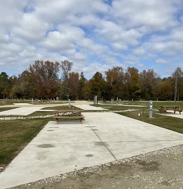 Image 1 for 050 Deluxe RV Site