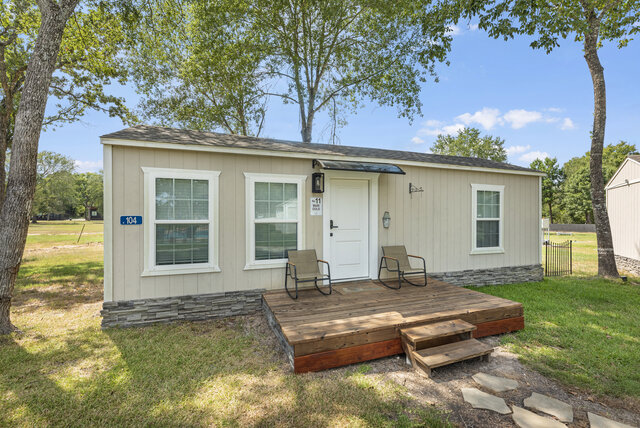 Image 7 for Pool Bungalow No. 12 Indigo