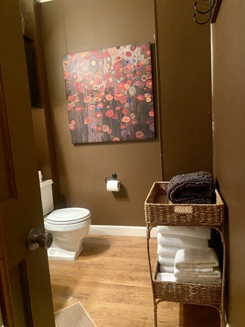 Image 4 for Pine Cone