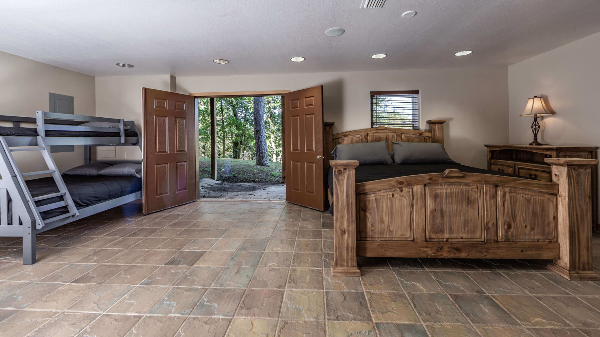 River View Cabins and Canoes in Hot Springs, Arkansas 14) The Hideout (Sleeps 24)