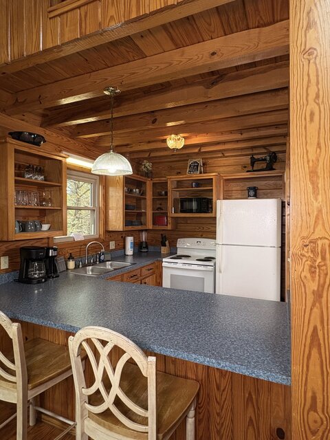 Image 3 for 07) Home Sweet Home (sleeps 6)