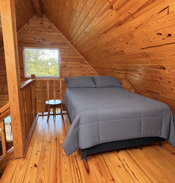 Image 7 for 06) Country Charm  (sleeps 7)