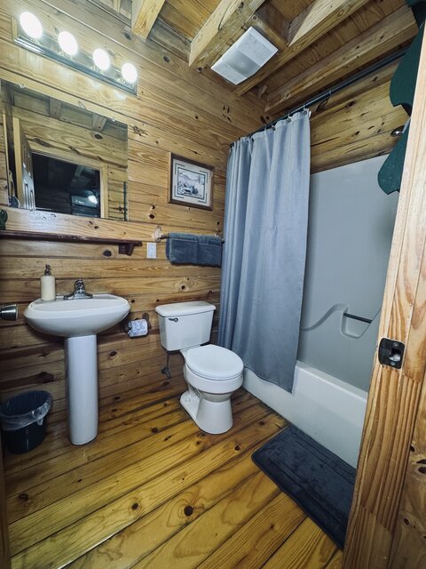 Image 4 for 05) Southwest Cabin (sleeps 4)