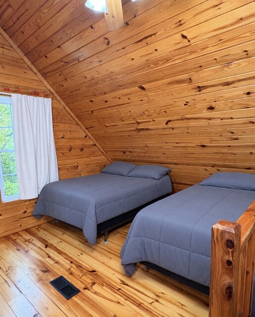 Image 5 for 06) Country Charm  (sleeps 7)
