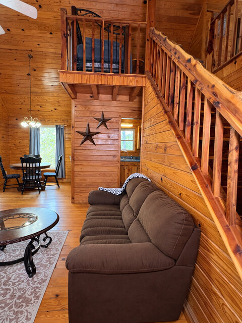 Image 2 for 07) Home Sweet Home (sleeps 6)