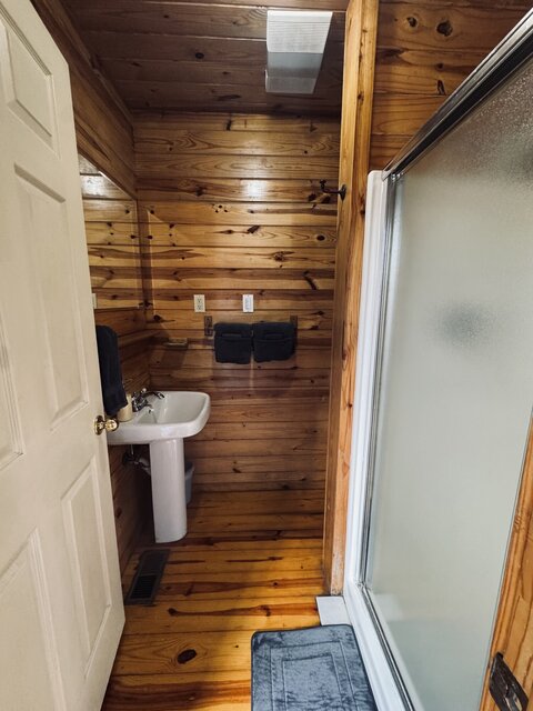 Image 6 for 02) The Sugar Shack           (sleeps 2)