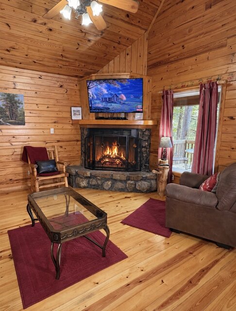 Image 1 for 06) Country Charm  (sleeps 7)