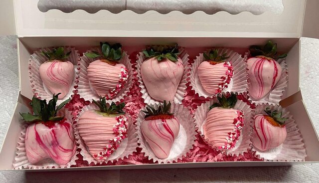 Image 1 for Chocolate Covered Strawberries