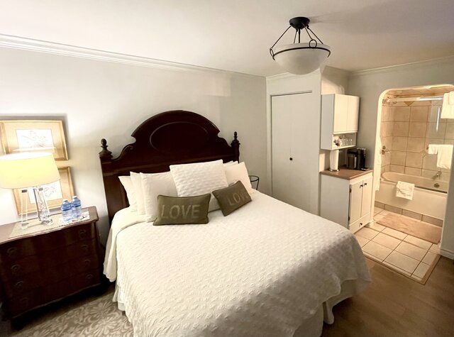 Image 8 for Entire (4 Suite) Villa