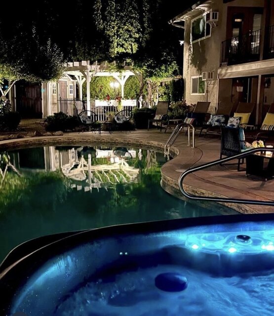 Image 4 for Entire (4 Suite) Villa