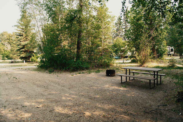 Image 3 for VL-11) Back In Power, Water & Sewer 30 AMP