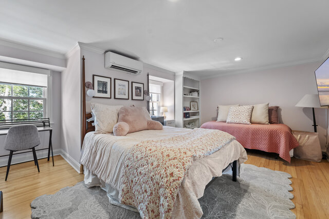 Image 16 for Harleston House