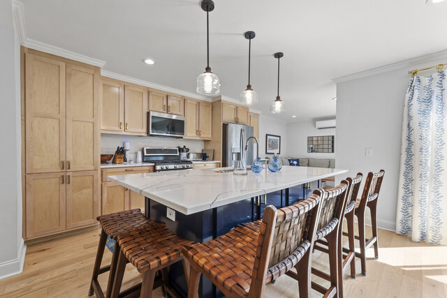 Image 2 for Harleston House