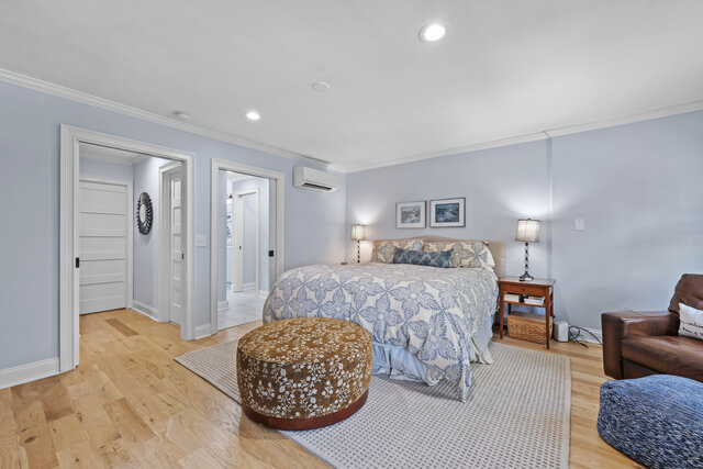 Image 4 for Harleston House