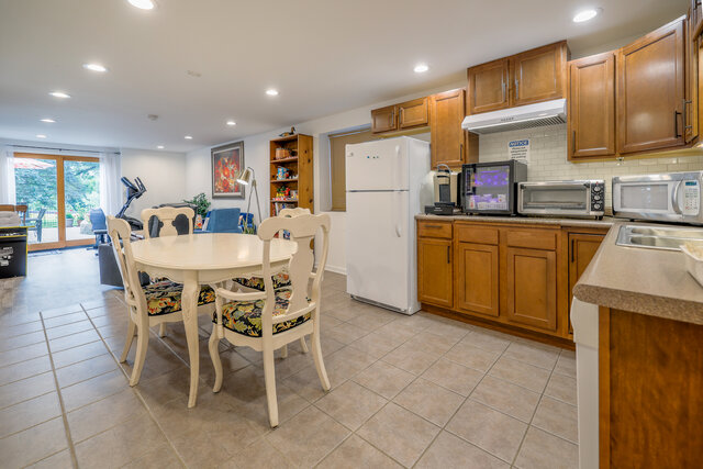 Image 25 for The Red King Room with Attached Luxury Bathroom